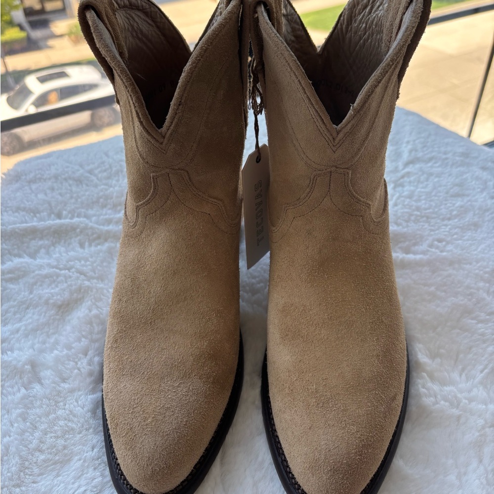 Tecovas Lucy Tan Suede Ankle Cowgirl Boots Size 9B - Picture 3 of 8